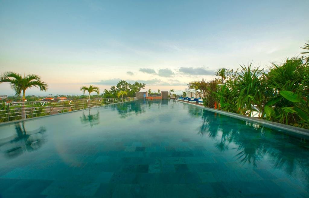 de Vins Sky Hotel Seminyak — 2