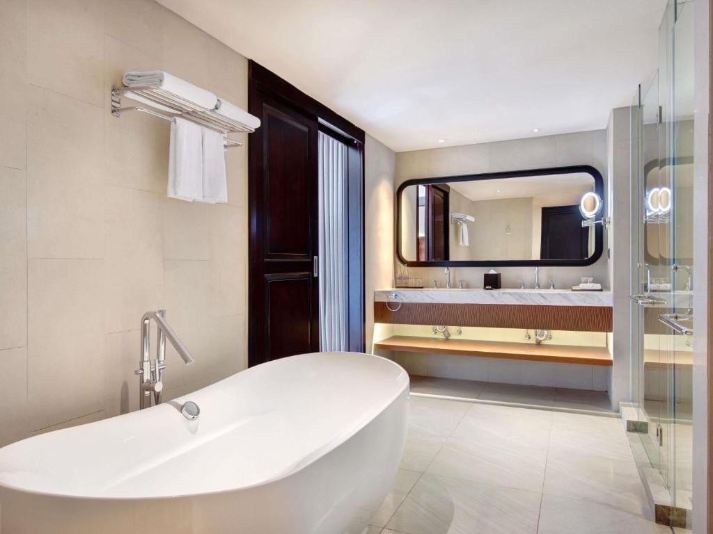 Grand Mercure Bali Seminyak — 2
