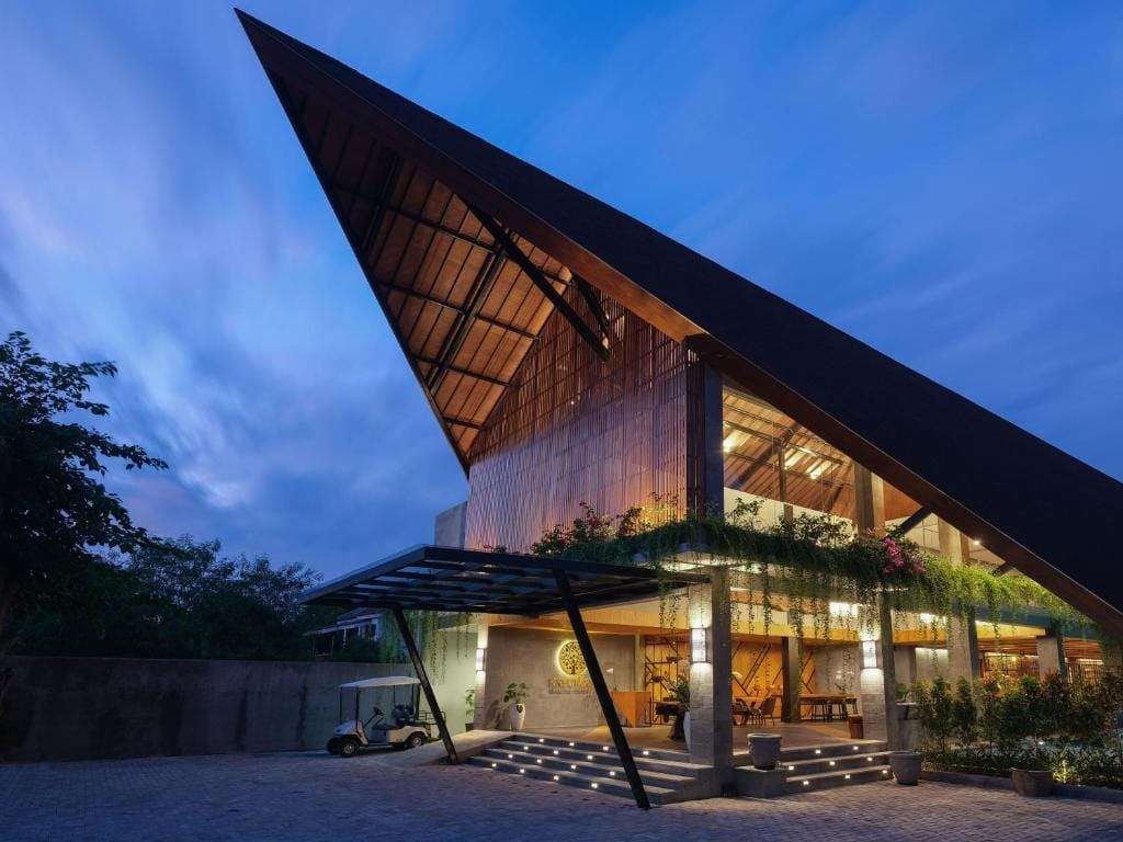 Kayumas Seminyak Resort — 1