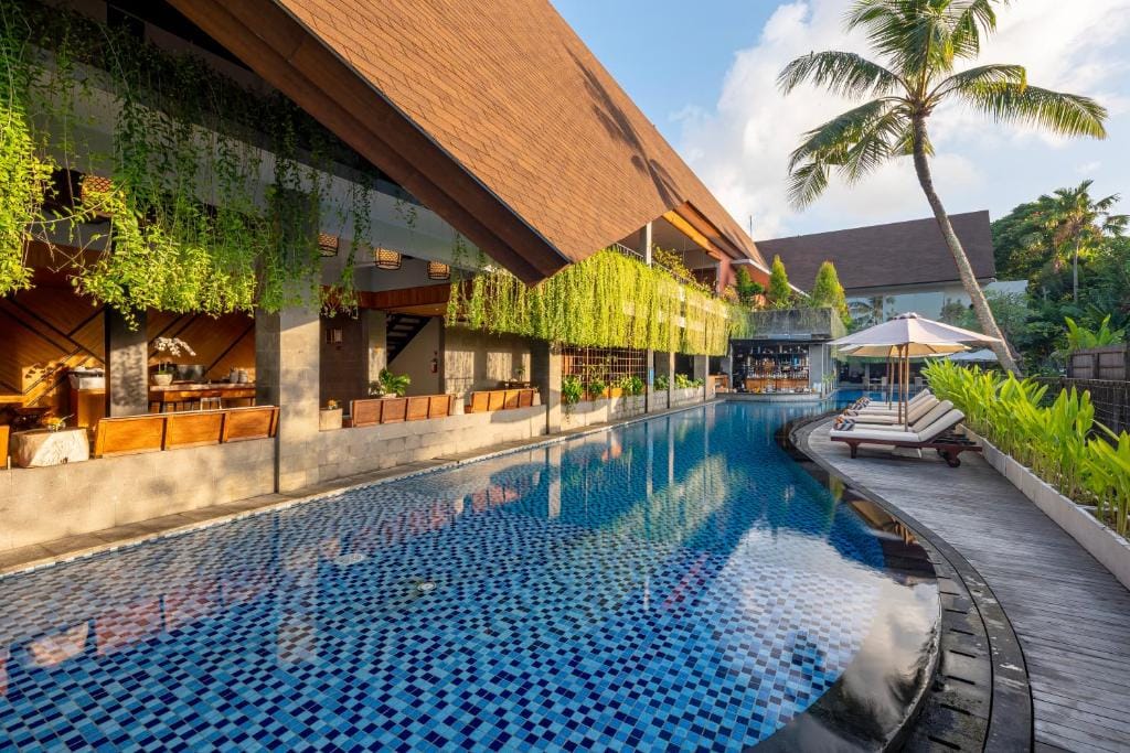 Kayumas Seminyak Resort — 3