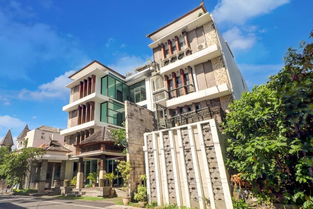 Palette near Legian Beach formerly Argya Santi Suites And Villas — 2