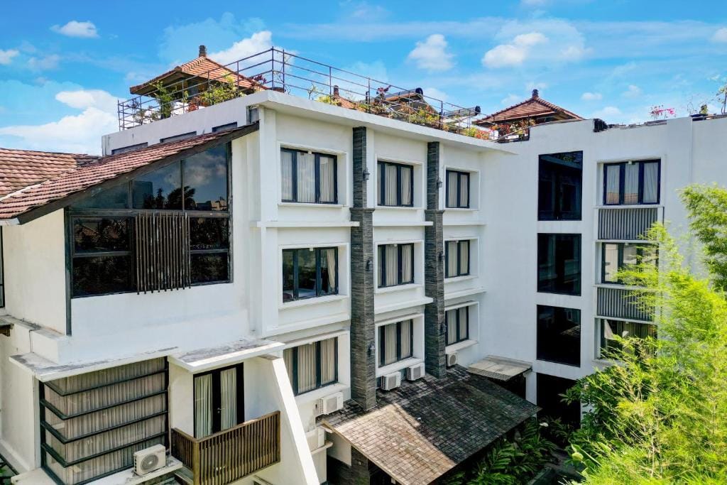 Palette near Legian Beach formerly Argya Santi Suites And Villas — 3
