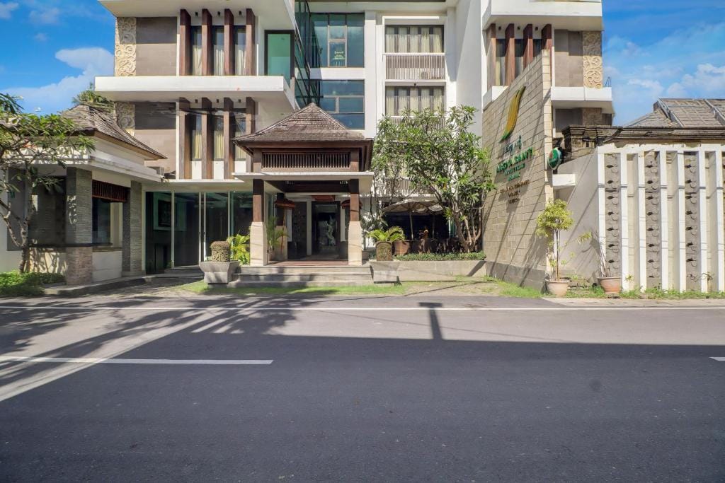 Palette near Legian Beach formerly Argya Santi Suites And Villas — 4