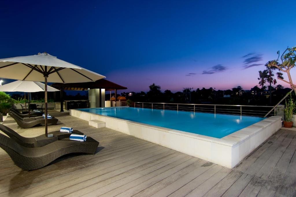 Seminyak Square Hotel And Villas — 1