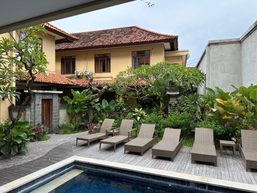 Villa Bunga Hotel — 1
