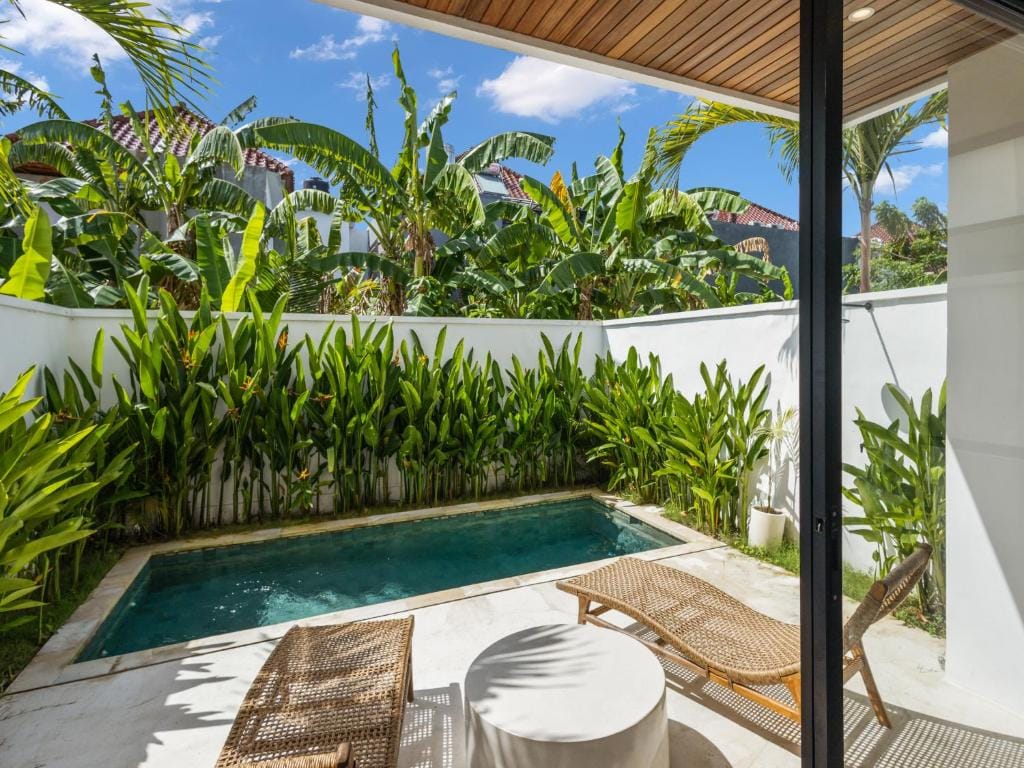 White Residence - Art & Boutique Villas — 1