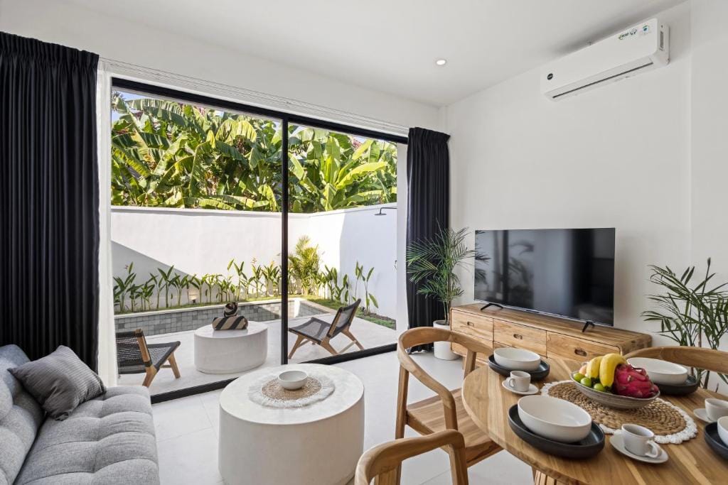 White Residence - Art & Boutique Villas — 2