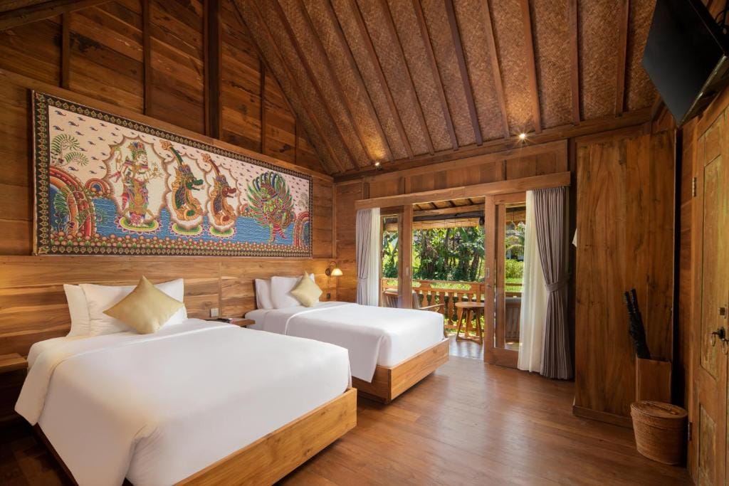 Devani Resort Sidemen — 2