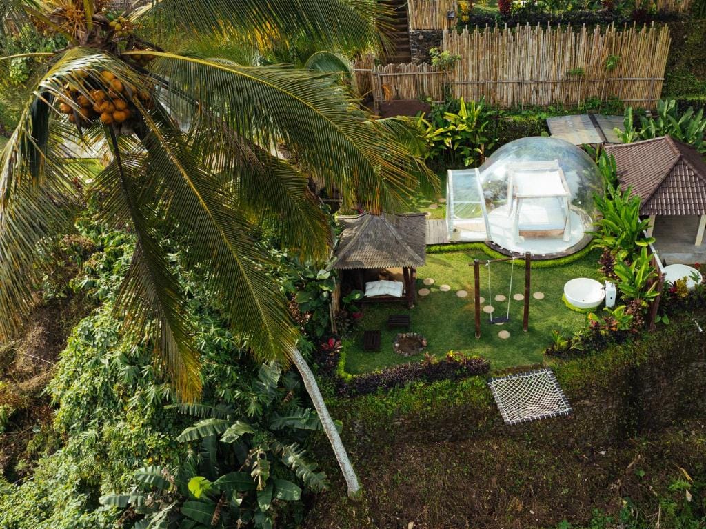 Bubble 7 - Cozy Bubble Retreat White Bath Ubud — 4