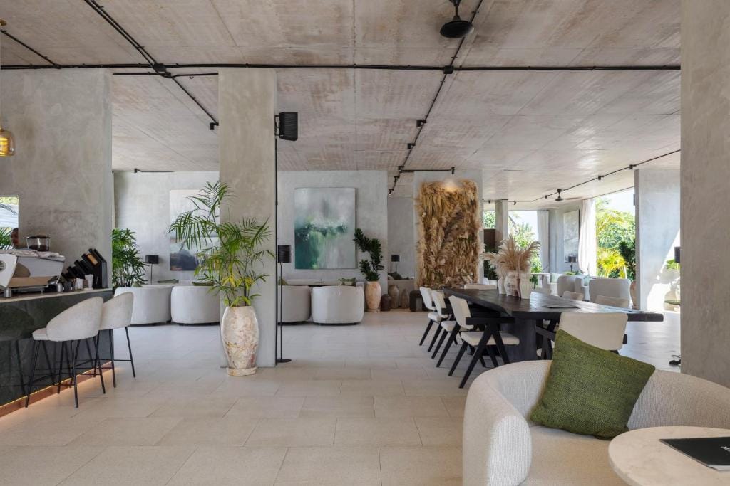 Hidden City Ubud - Modern Comfort & Relaxed Living near Central Ubud and Green Fields — 3