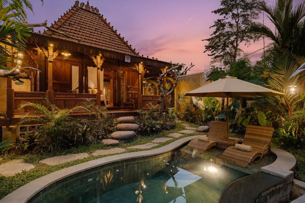 Hidden Saren Villa Ubud — 1