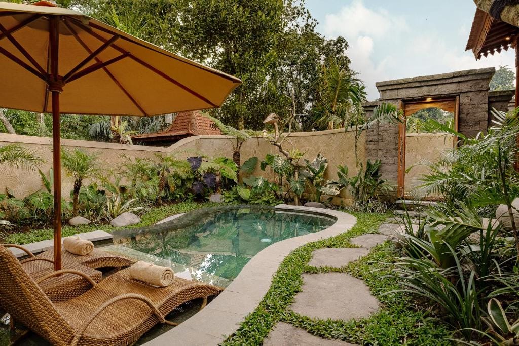 Hidden Saren Villa Ubud — 3