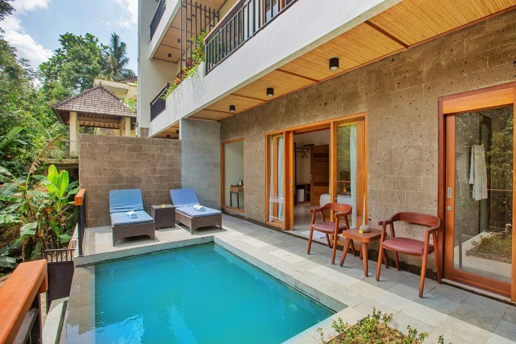 MJ House — 4