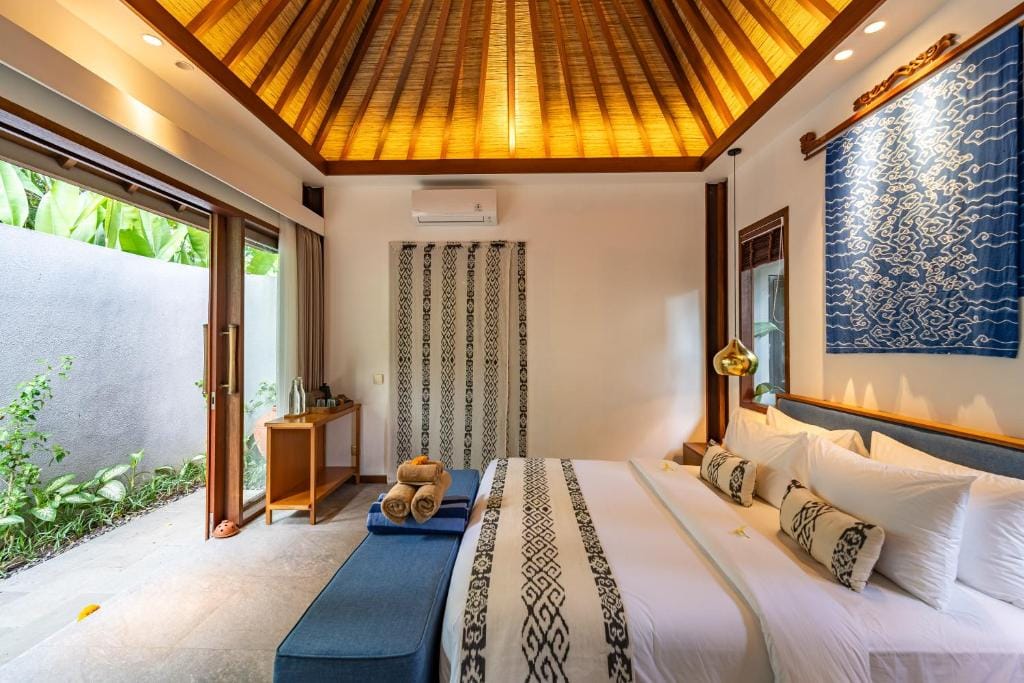 The Peacock Room Ubud — 2