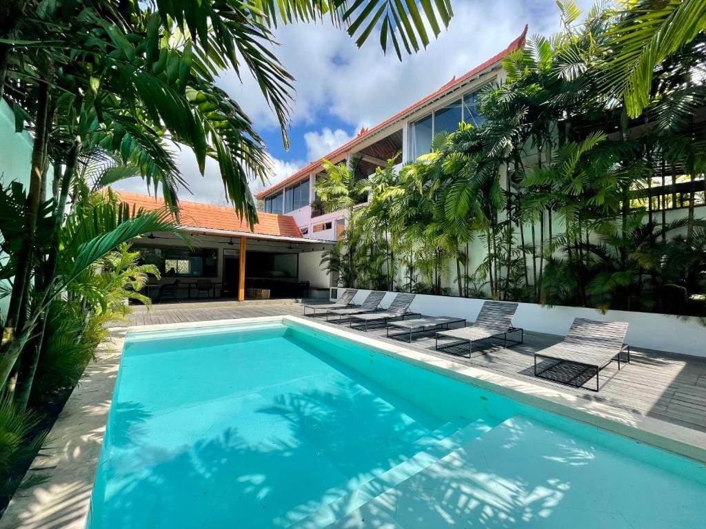 007 Surfhouse Bali — 1