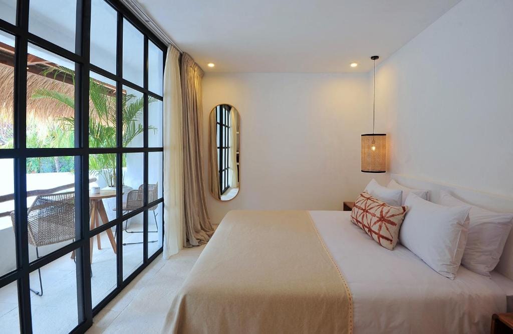 Amara Uluwatu — 2