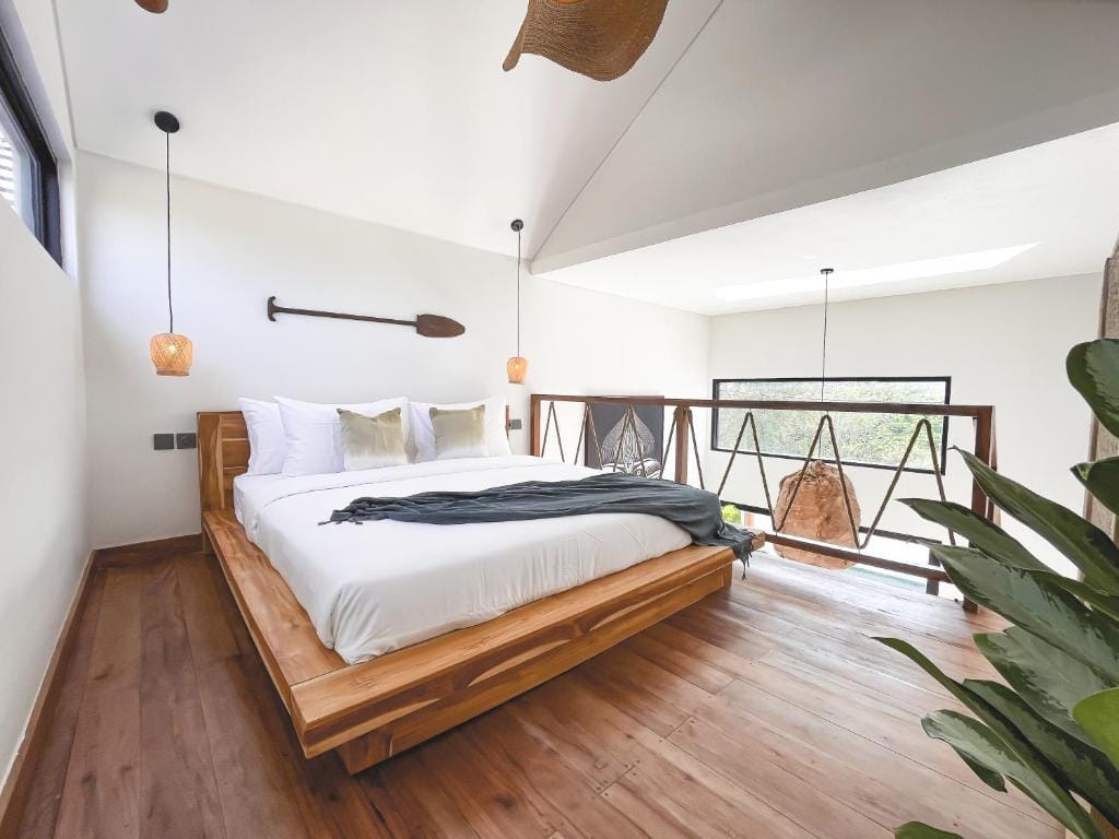 CARI Surf Camp & Studio's — 2
