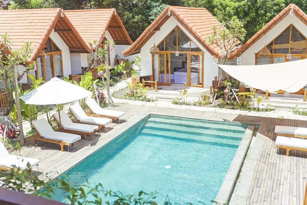 CARI Surf Camp & Studio's — 4