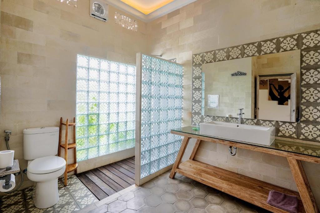 Casa Asia — 3