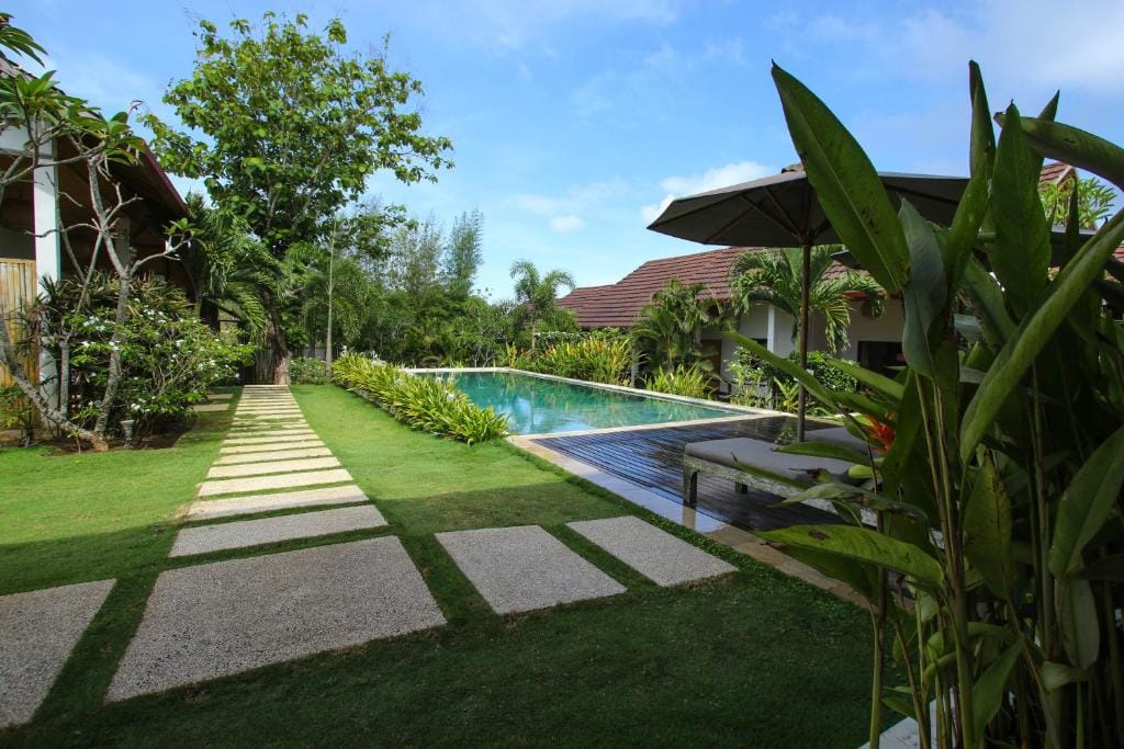 Casa Asia — 4
