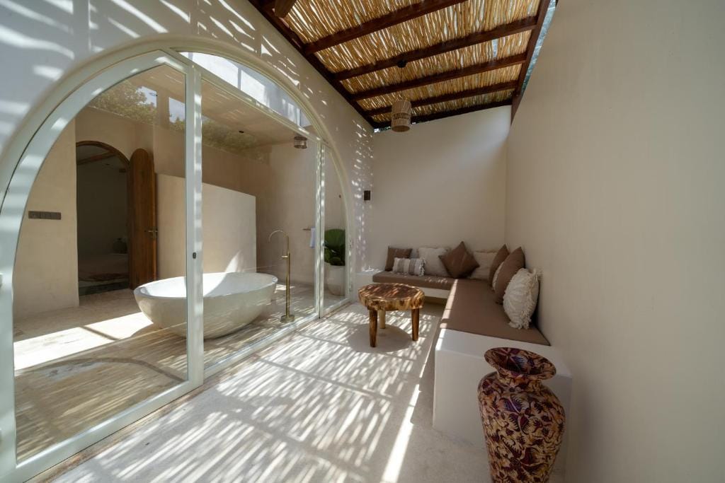 Mayiki Boutique Hotel — 2