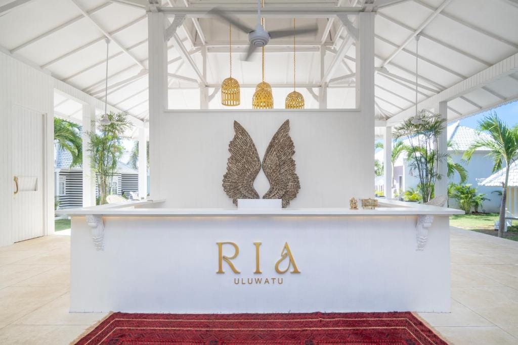 Ria Uluwatu, Tropical Chic Hotel — 4