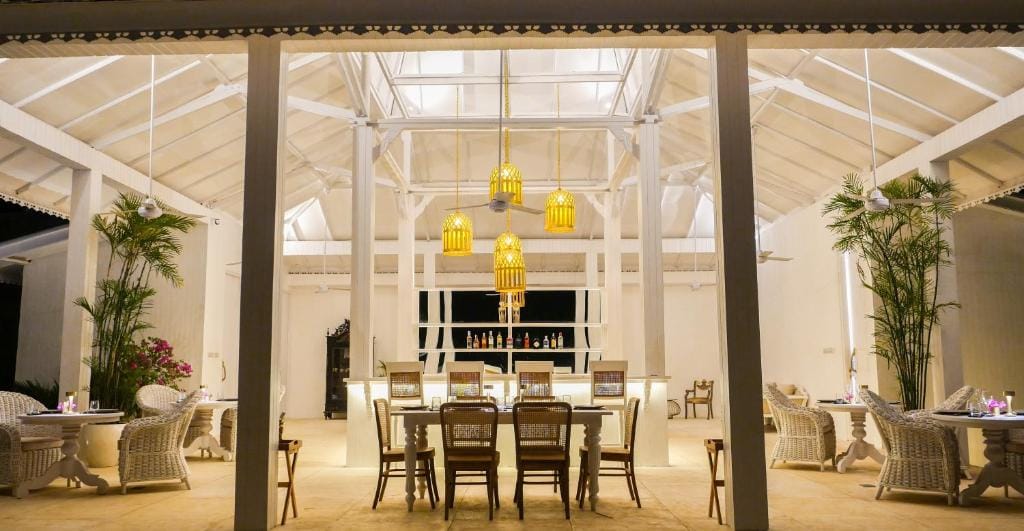 Ria Uluwatu, Tropical Chic Hotel — 5