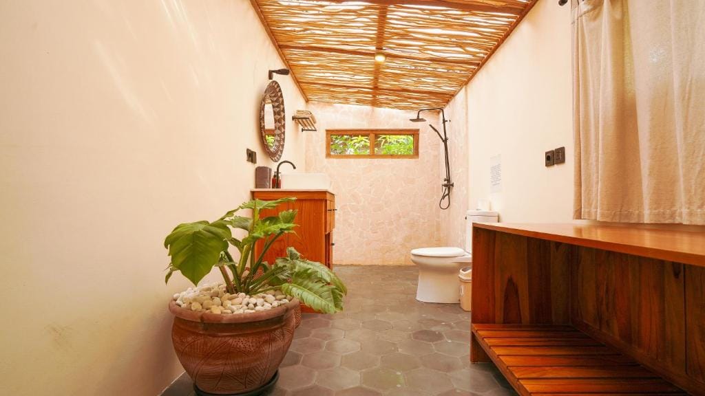 Rumah Bambu Gladek Tiga — 3
