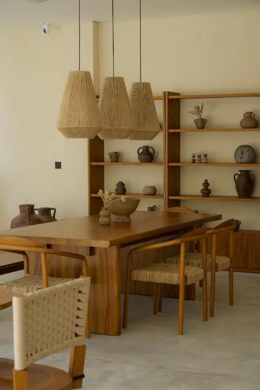 Sola Uluwatu — 5