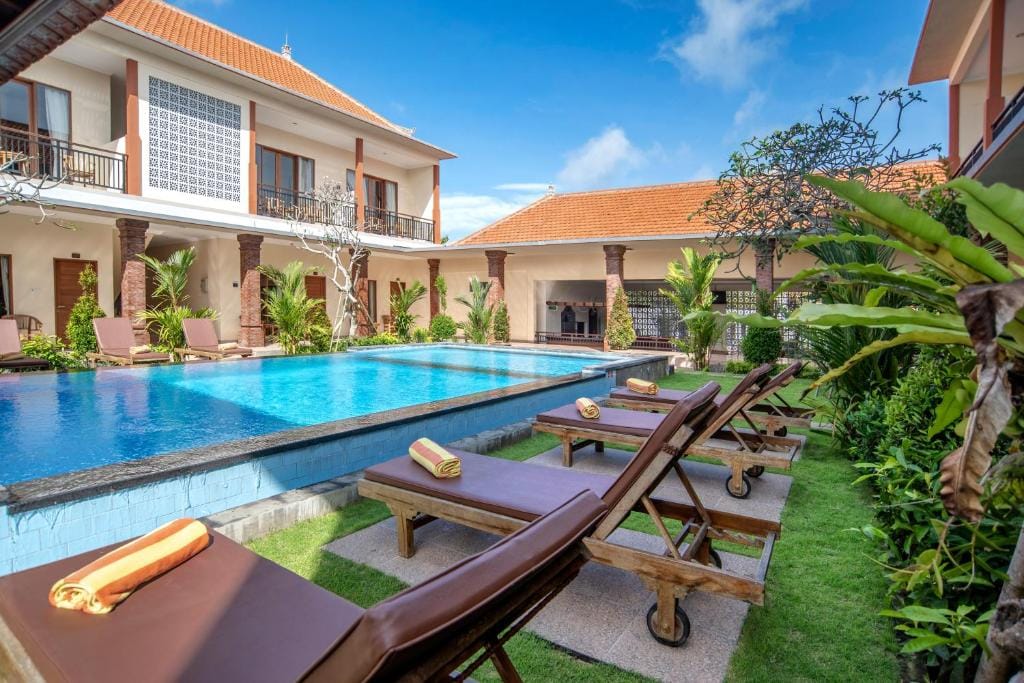 Tom's Inn Pecatu — 1